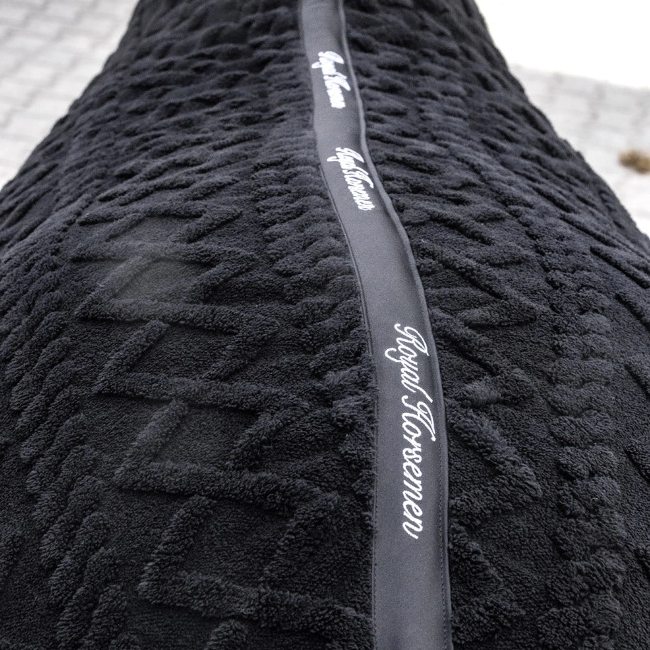 Abschwitzdecke Royal Horsemen Schriftzug